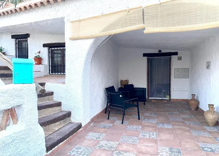 Casa Cueva La Parra.